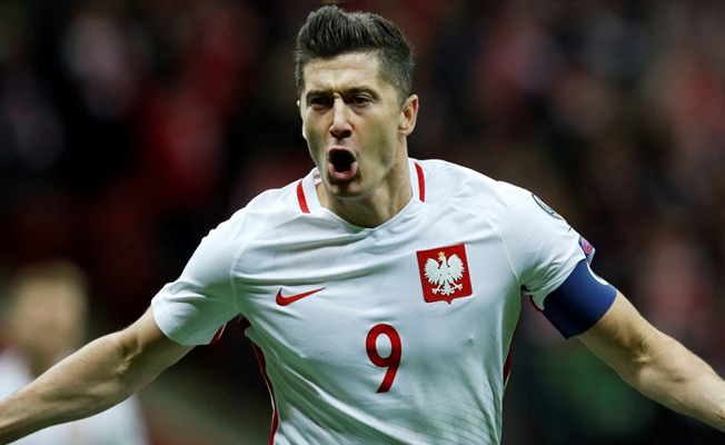 Gol rekoru kıran Lewandowski’nin mezuniyet heyecanı!
