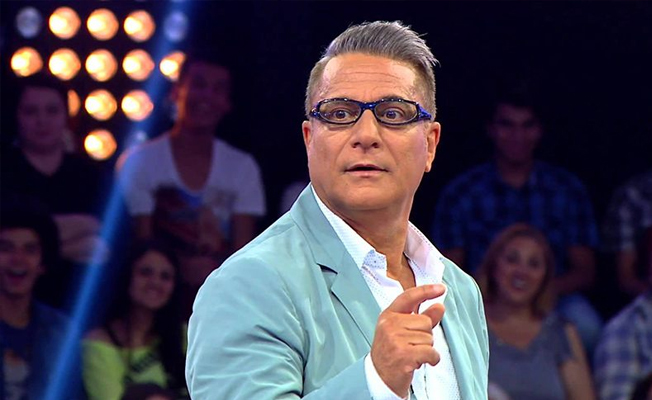 Mehmet Ali Erbil sahnede fenalaştı!