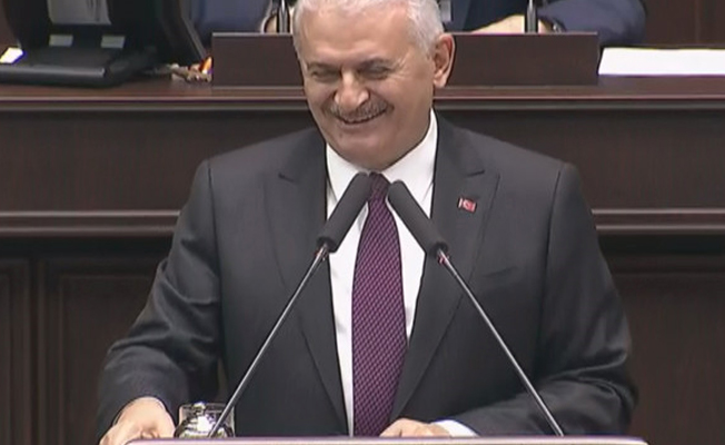 Binali Yıldırım'ın dili sürçtü salon kahkahaya boğuldu: 'Motor tekledi'