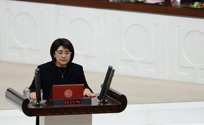 Leyla Zana beraat etti