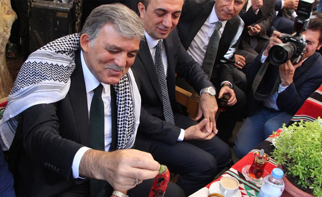 Abdullah Gül’e Şanlıurfa’da yoğun ilgi