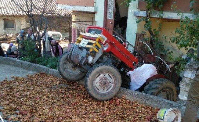 Traktörüyle kaza yapan çiftçi hayatını kaybetti