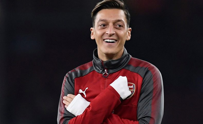 Mesut Özil Türkiye'ye mi geliyor?