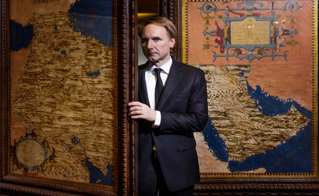 Dan Brown: İnsanlar gelecekte tanrılara ihtiyaç duymayacak