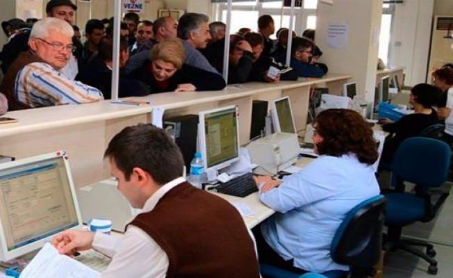 Kamuya 30 bin personel alınacak, 10'u 'sözleşmeli sanatçı' olacak