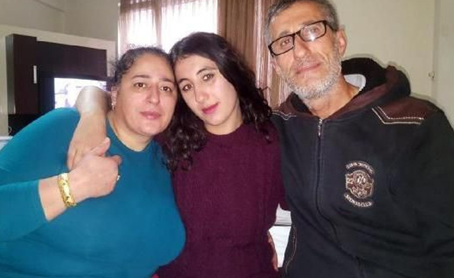 Ölüsünü aradığı kayıp kızına 8 yıl sonra kavuştu