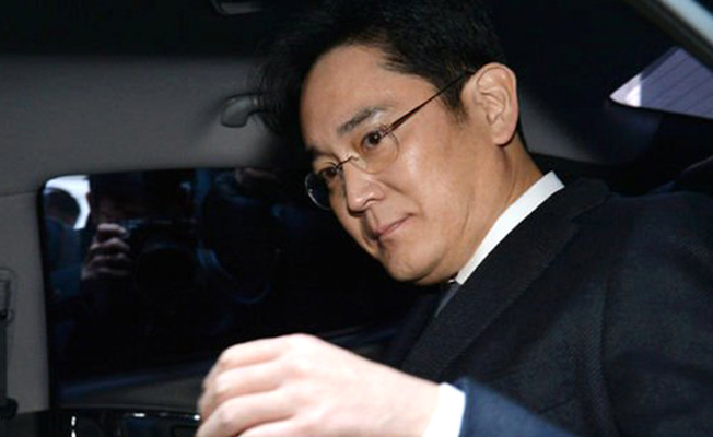 Samsung'un yöneticisi hapisteyken bile servet kazanıyor