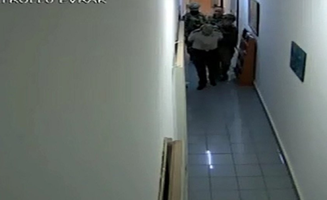 Hulusi Akar ve Yaşar Güler’in tutulduğu koridordan ilk görüntüler