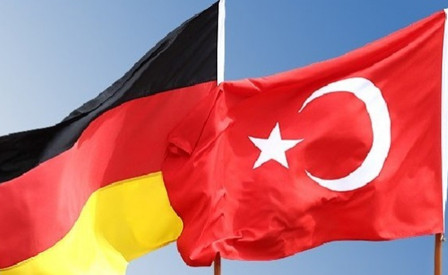 Schröder'den yumuşama çağrısı: AB Türkiye'yle daha iyi ilişkiler kurmalı!