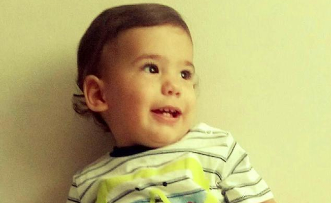 Elma dilimi soluk borusunu tıkayan 14 aylık bebek öldü