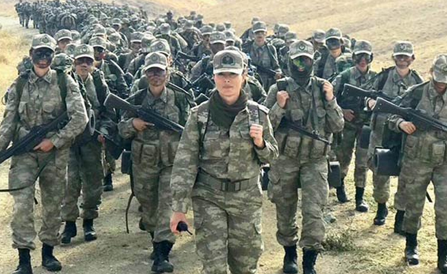 TSK'nın kadın jandarma astsubayları tatbikatta!