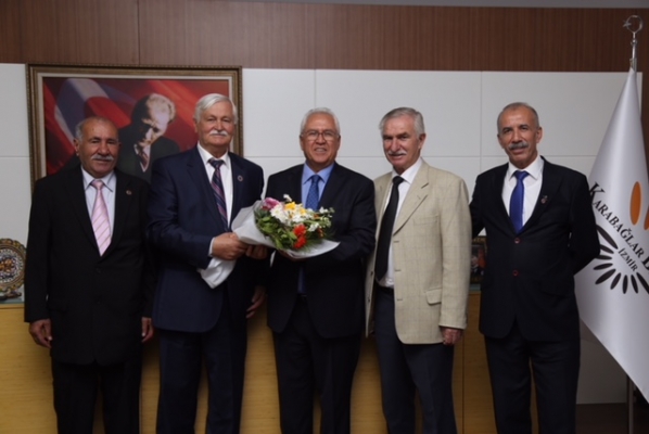 Başkan Selvitopu muhtarları makamında kabul etti