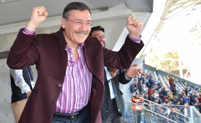 Osmanlıspor galip olunca Gökçek'in yüzü güldü!