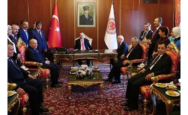 Erdoğan abisi İsmail Kahraman'ın da biletini kesti