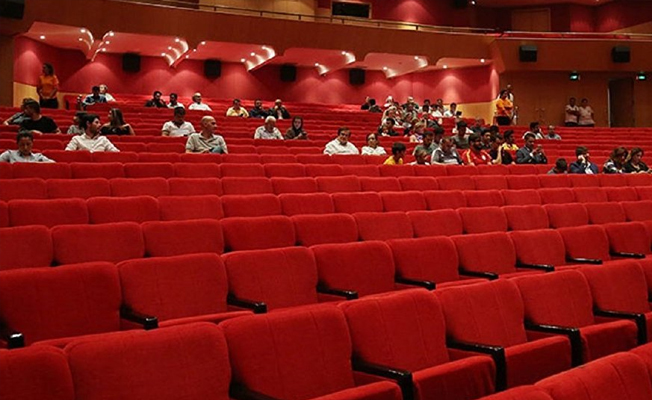 'Kurtlar Vadisi Vatan' ilgi görmeyince Necati Şaşmaz salonu terk etti