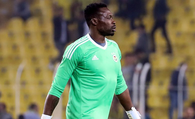 Fenerbahçe'de 26 yıl sonra ilk kez Galatasaray maçında kaleyi yabancı kaleci koruyor