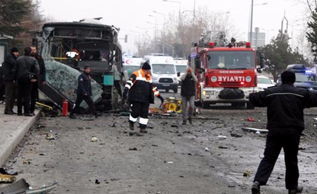 Bomba Türk bayrağı ile kamufle edilmiş
