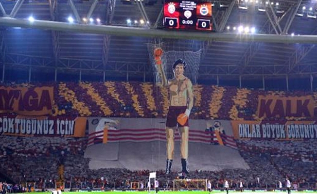 Binali Yıldırım talimatıyla Galatasaray - Fenerbahçe maçındaki pankarta soruşturma