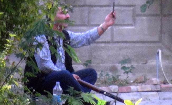 Eşi barışmayı reddedince selfie çekip intihar etti