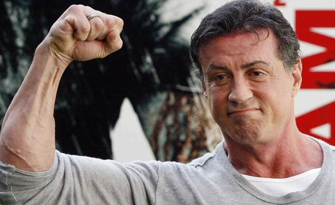 Sylvester Stallone, Galatasaray'ın soruşturulan Rocky koreografisini paylaştı