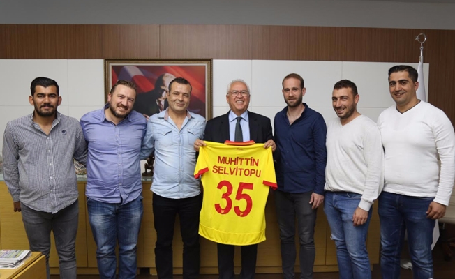 Göztepelilerden Başkan Selvitopu'na formalı ziyaret