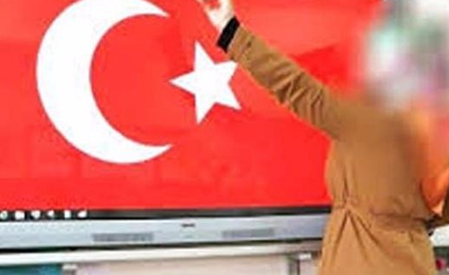 Valilikten sınıfta bozkurt işareti yapan öğretmenle ilgili açıklama
