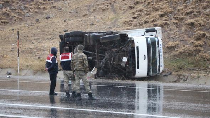 Feci kaza: 21'i çocuk 23 yaralı