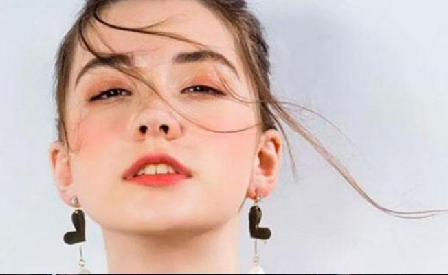 '14' yaşındaki model fazla çalışmaktan öldü
