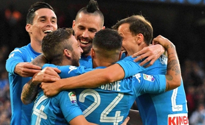 Napoli zirveye taht kurdu!