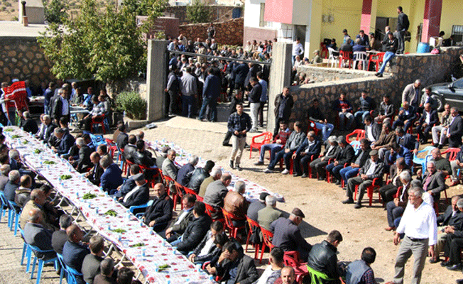 20 yıllık kan davasını 70 kuzu keserek sonlandırdılar!