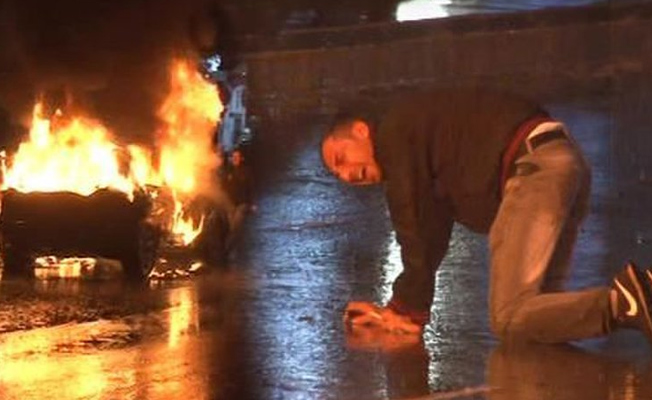 Şişli'de cipini yaktı, çevredekileri bıçakla tehdit etti