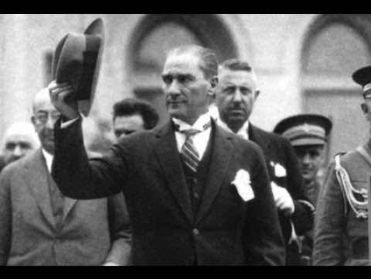 Atatürk ve görmeden sevebilen kalpler...