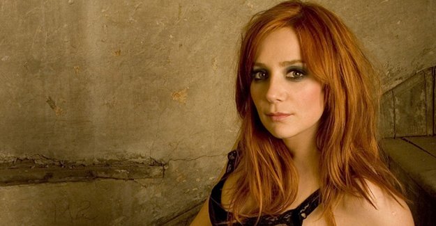 Aylin Aslım'dan Sıla tweet'i