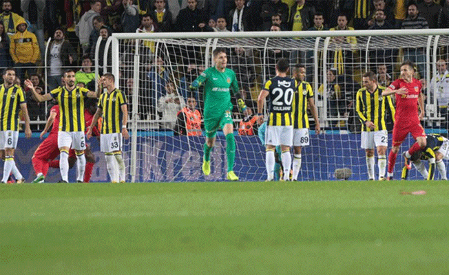 Fenerbahçe evinde Kayserispor'la 3-3 berabere kaldı