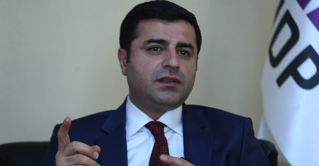 Demirtaş'tan HDP baskınına sert tepki: Gangster gibi giremezsiniz
