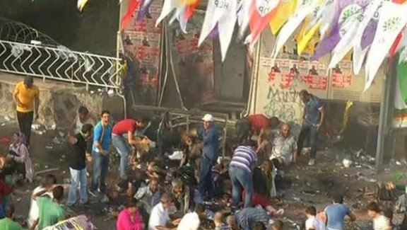 HDP mitingine bombalı saldırının 5 şüphelisine müebbet ve 6 biner yıl hapis istendi
