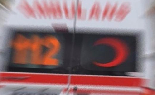 Düzce'de yolcu midibüsü devrildi: 12 yaralı