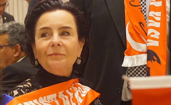 Fatma Girik’i duygulandıran 29 Ekim hediyesi