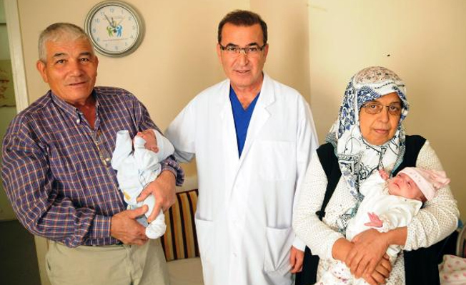 56 yaşında ikiz bebek sevinci