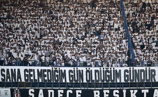 Beşiktaş taraftarına 4 dilde çağrı yaptı: Stada gelmeyin