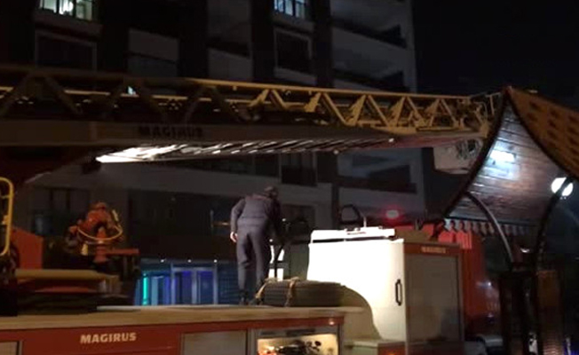 150 kiloluk hastayı sağlık ekipleri kaldıramadı, devreye itfaiye girdi!