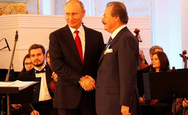 Putin'in dostluk nişanı verdiği Çağlar: Barışı bu iki lider getirecek