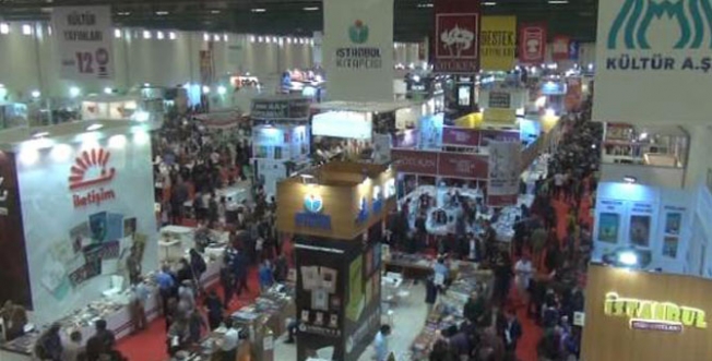 Uluslararası İstanbul Kitap Fuarı'nda ikinci gün