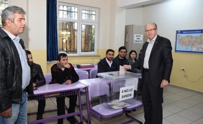 Avcılar bugün referanduma gitti: Sandıktan 'Evet' çıktı