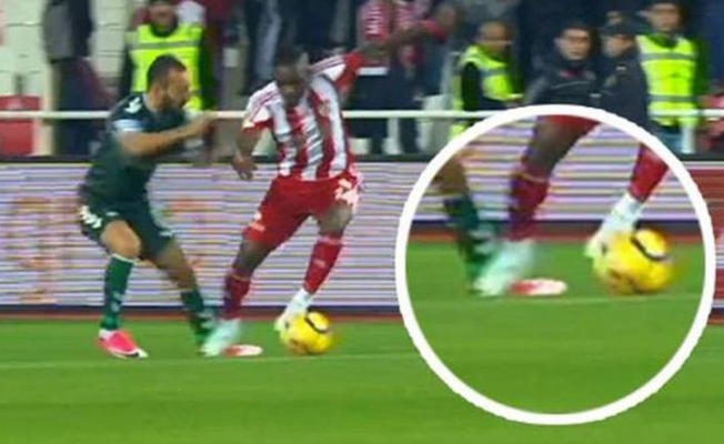 Cüneyt Çakır'dan skandal karar