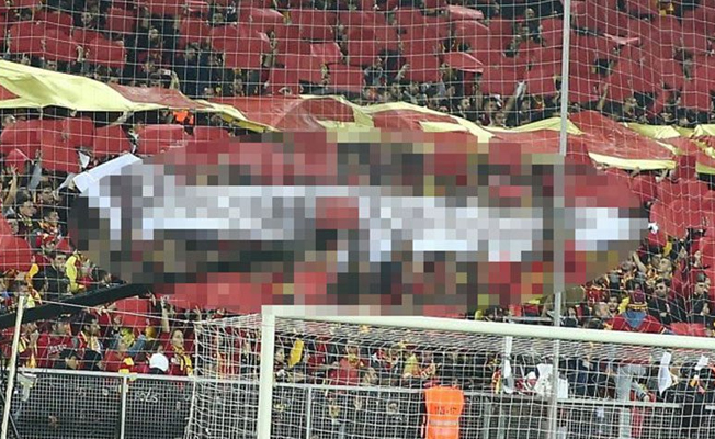 Göztepe'den çirkin pankart!