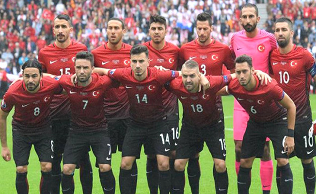 Milli maça Türk hakem atandı!
