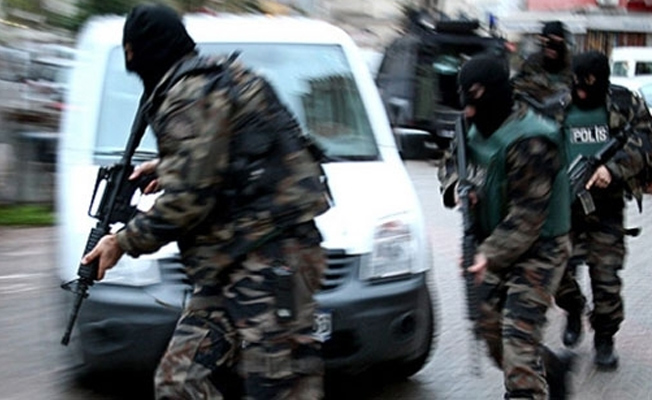 İstanbul'da 20 adrese operasyon