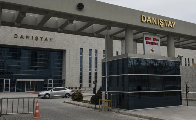 Danıştay üyesi 'FETÖ' ile irtibatlı olduğu iddiasıyla meslekten çıkarıldı