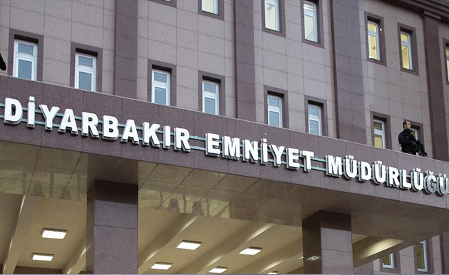 Emniyet, PKK simgesi bulunan mezar taşlarının değiştirilmesini istedi